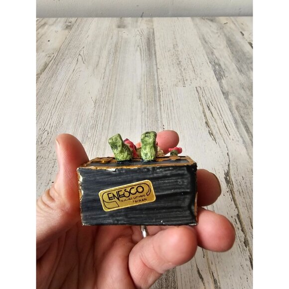 Enesco elf dapper luggage North Pole village elf zimnicki accessory figurine Xma - Picture 8 of 8